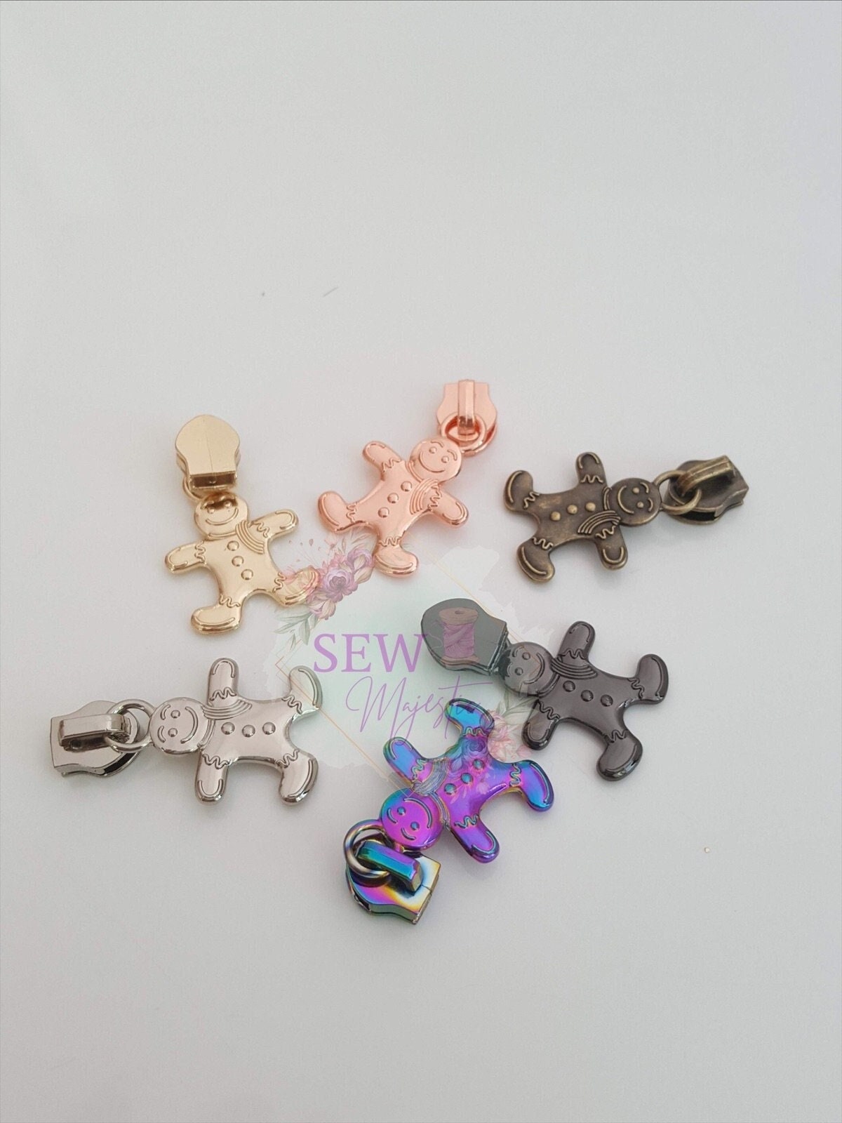 Gingerbread Men Zipper Pulls, Size #5 Zipper, Exclusive to Sew Majestic, Christmas Zipper Pulls, For Nylon Zipper Tape, Sewing Notion