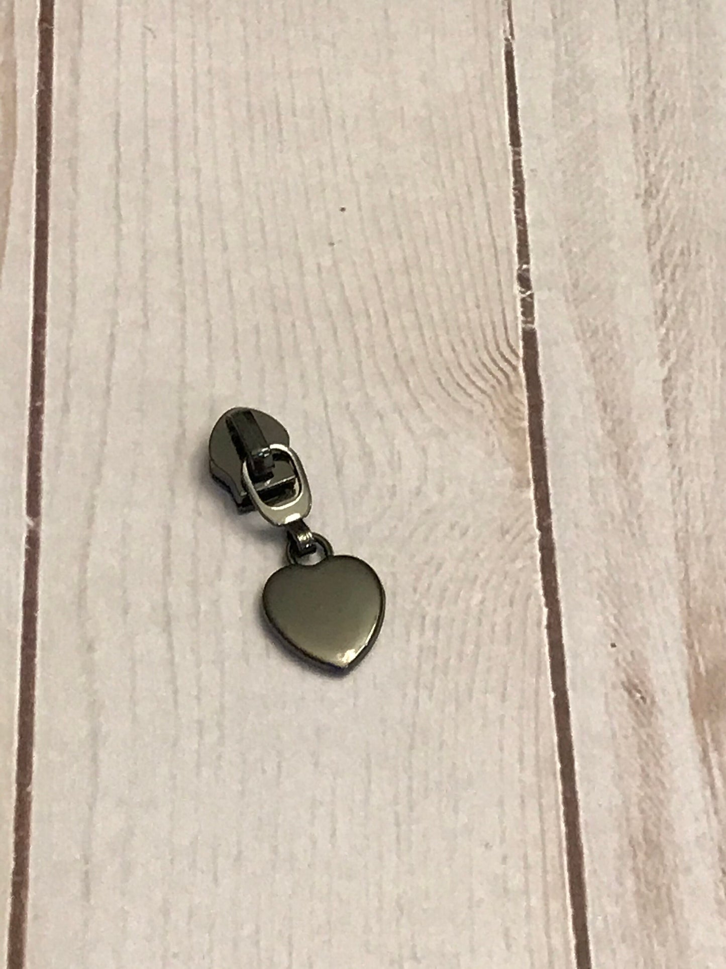 Heart Zipper Pull for Nylon Zipper Size #5, Zipper Pull, Heart Zipper, Nylon Zipper Pull, Rainbow Zipper Pull, Rose Gold, Bagmaking supply