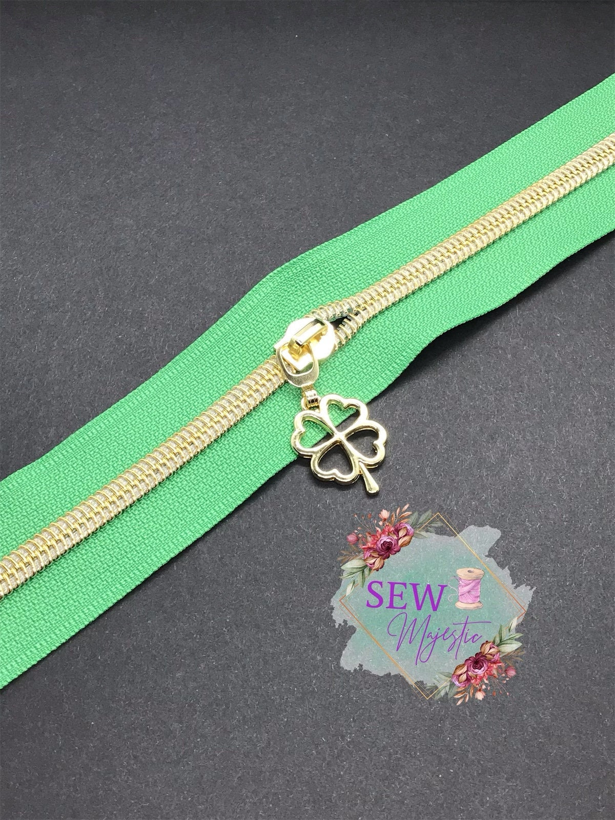 Green Nylon Size #5 Zipper Teeth with Gold Teeth, Green Zipper Tape, Nylon Zipper, For Bagmaking, Sew Majestic, Sewing Notion, Gold Zipper
