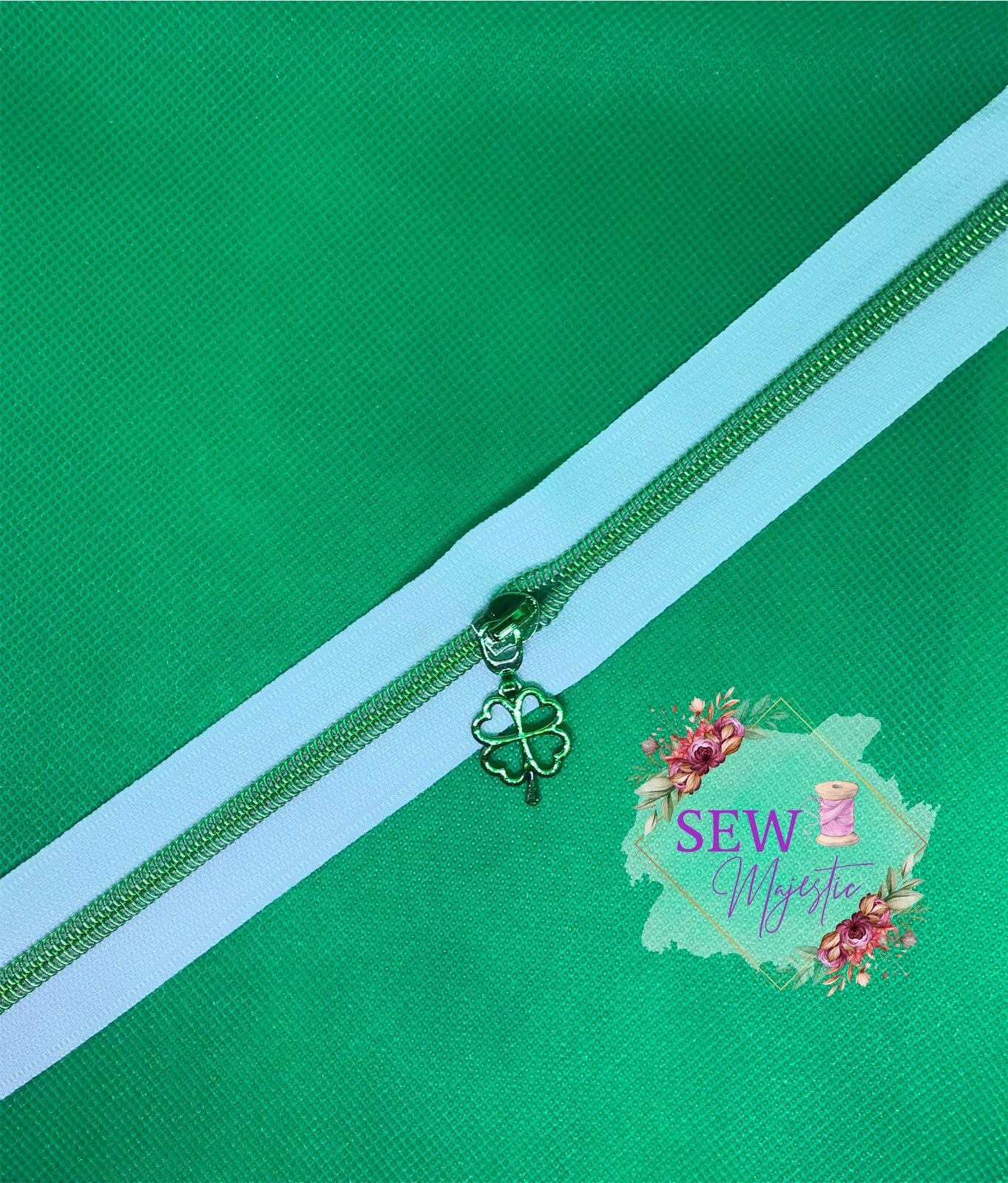 White Nylon with Green Teeth Size #5 Zipper Tape