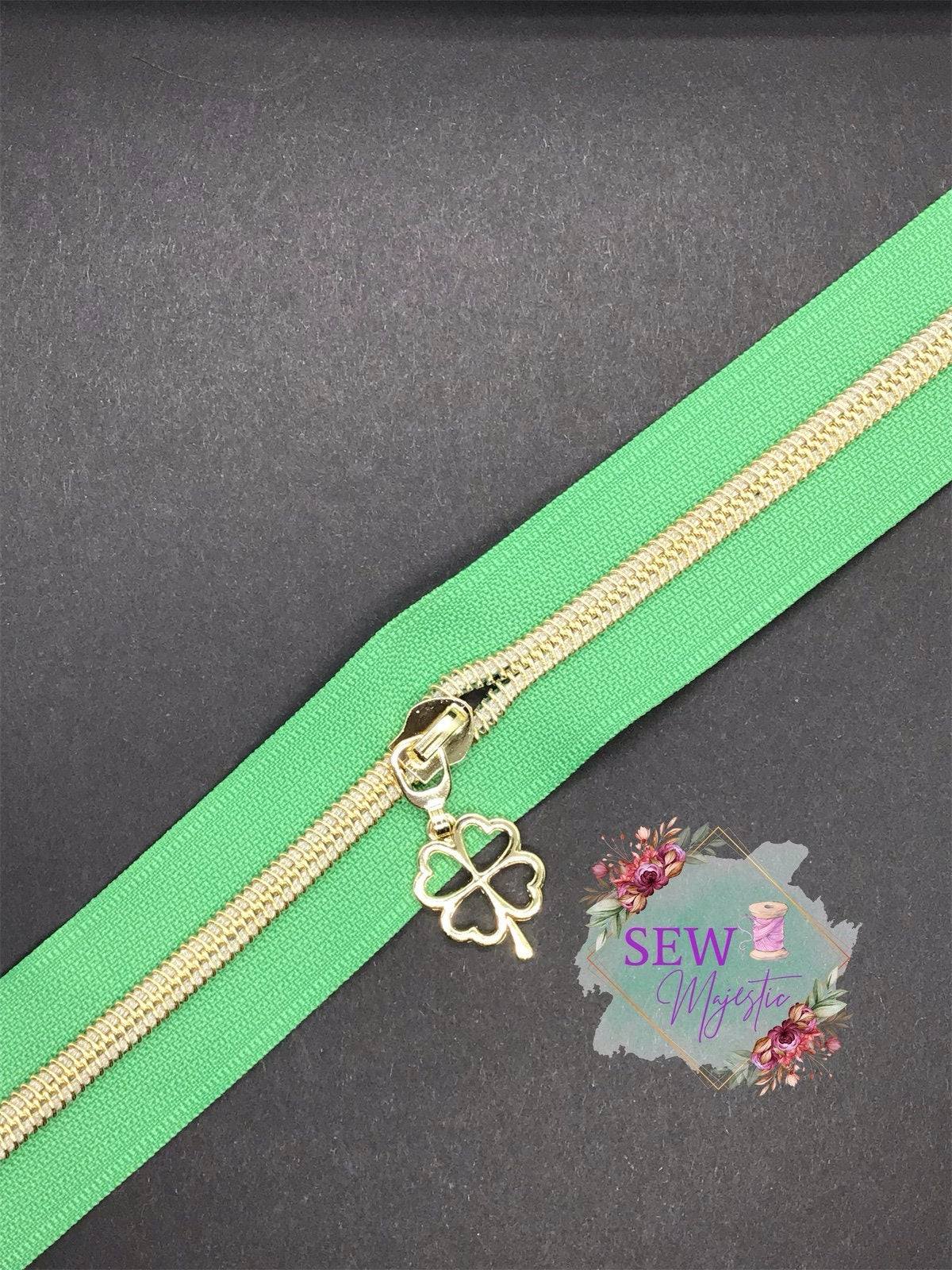 Green Nylon Size #5 Zipper Teeth with Gold Teeth, Green Zipper Tape, Nylon Zipper, For Bagmaking, Sew Majestic, Sewing Notion, Gold Zipper