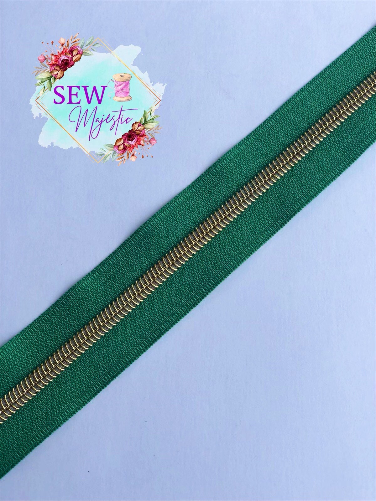 Green Nylon Size #5 Zipper Teeth with Gold Teeth, Green Zipper Tape, Nylon Zipper, For Bagmaking, Sew Majestic, Sewing Notion, Gold Zipper