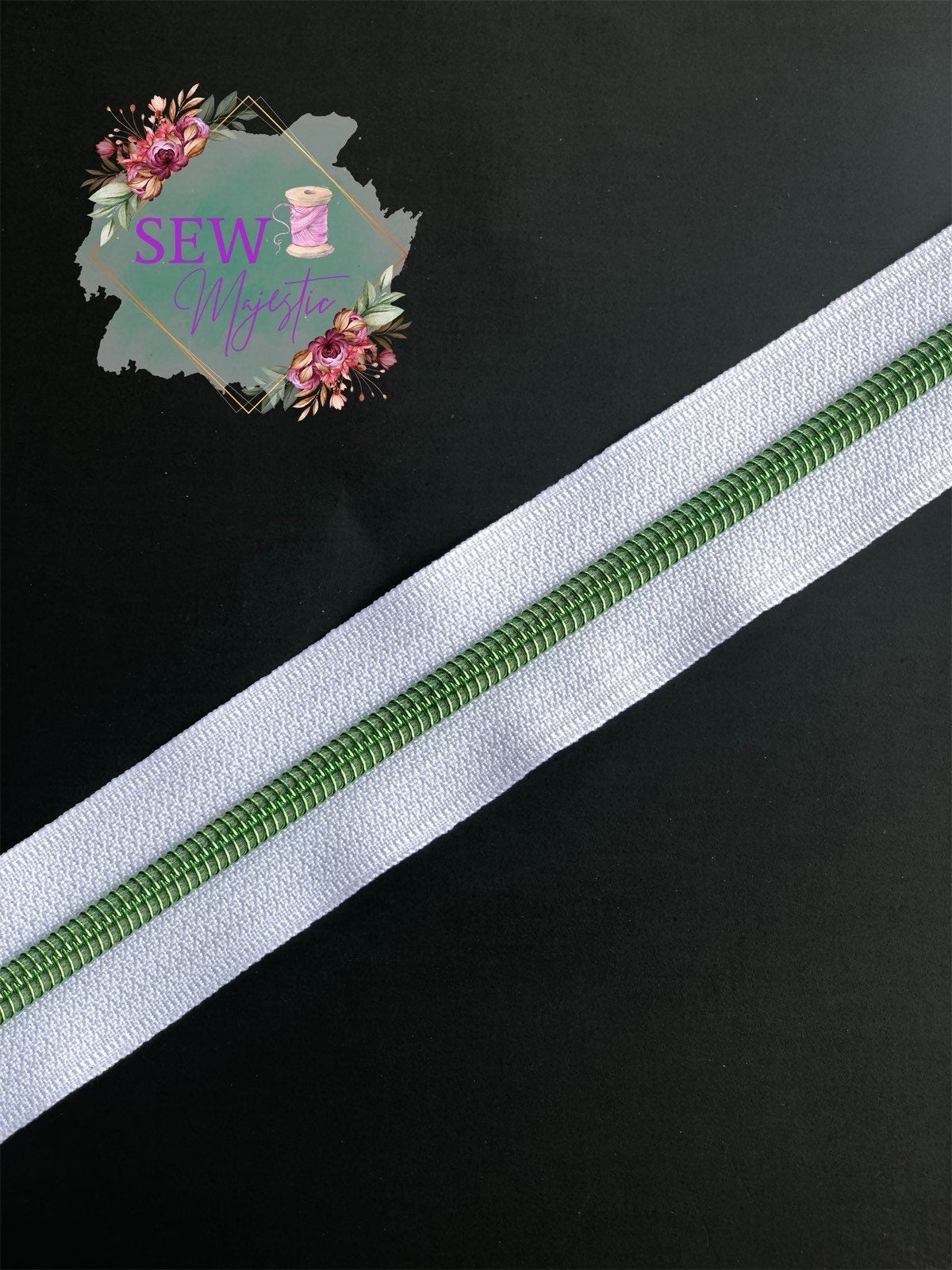 White Nylon with Green Teeth Size #5 Zipper Tape