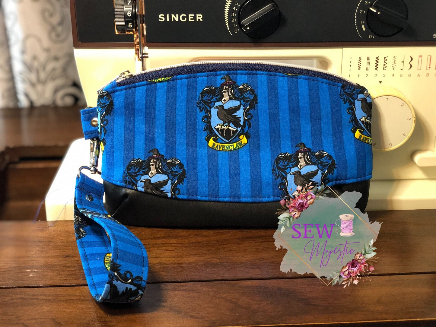 Wizard House Wristlets, Magic House Purse, Gift for Fandom, Fantasy Gift, Theme Park Purse, Custom Wristlets, Birthday Gift for Girl