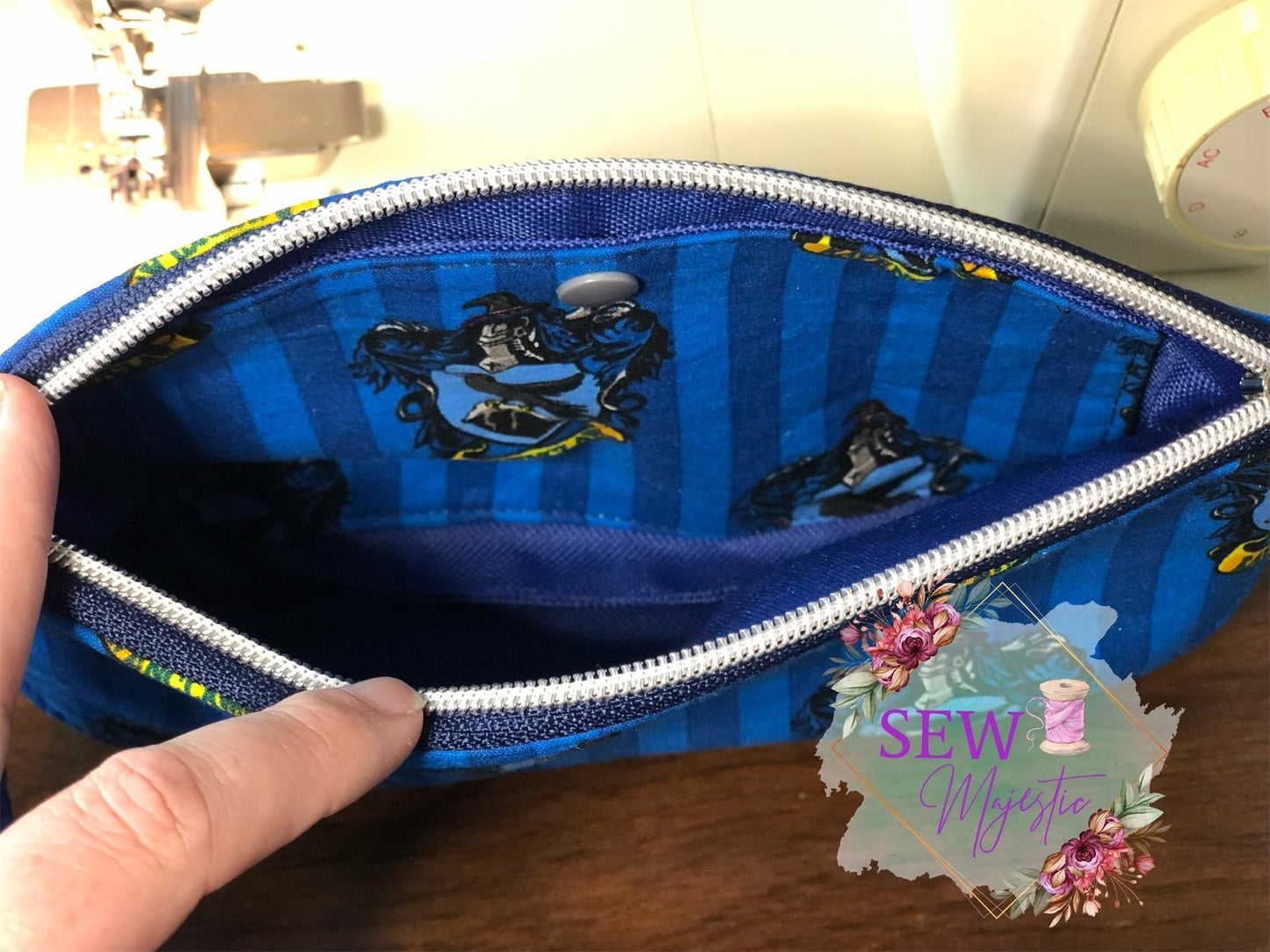 Wizard House Wristlets, Magic House Purse, Gift for Fandom, Fantasy Gift, Theme Park Purse, Custom Wristlets, Birthday Gift for Girl