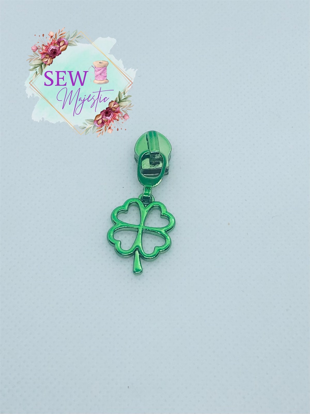 Shamrock Zipper Pull, Clover Zipper Pull, 4 Leaf Clover Zipper Pull, #5 Zipper Pull, Nylon Zipper Pull, Zipper tape, Green Pull, Gold Pull