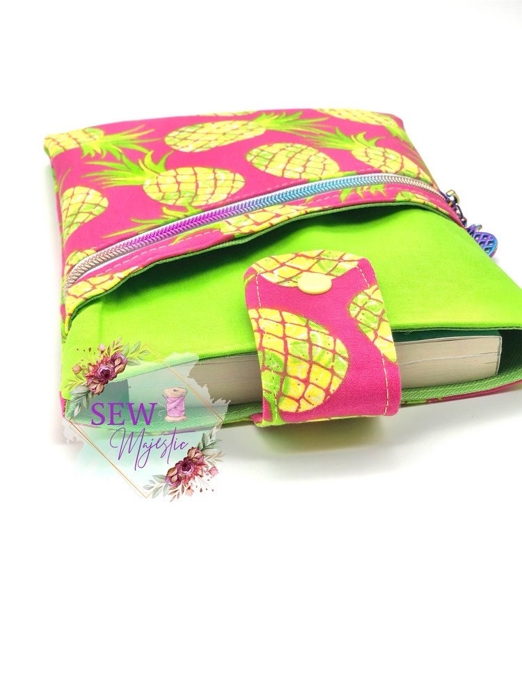 Pineapple Book Sleeve, with pocket, Summer Book sleeve, Teacher Gift, E-Reader Cover, Tablet Protector, Gift for Reader, Sew Majestic
