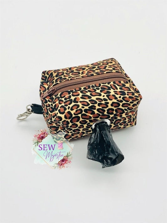 Dog Poop Bag Holder, Dog Walking Bag, Leash Accessories, Gift for Dog Lovers, Dog Mom, Dog Dad, Gift for Pet Lovers, Leopard Print Pet Bag