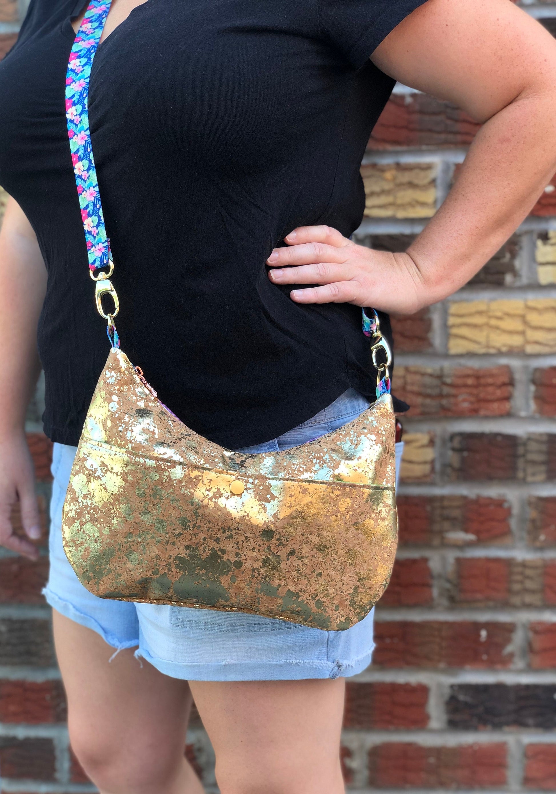 Winter Crescent Bag, PDF Pattern, Bag Pattern, Sewing Pattern for Bags, Sewing PDF Pattern, Sew Majestic, Hobo Bag Pattern