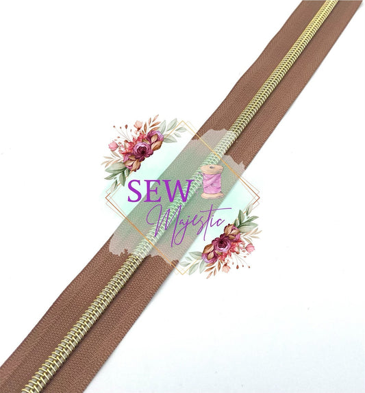 Brown Nylon Size #5 Zipper Teeth with Light Gold Teeth, Sew Majestic, Light Brown, Zipper, Gold Zipper, For Bagmaking, Neutral Zipper