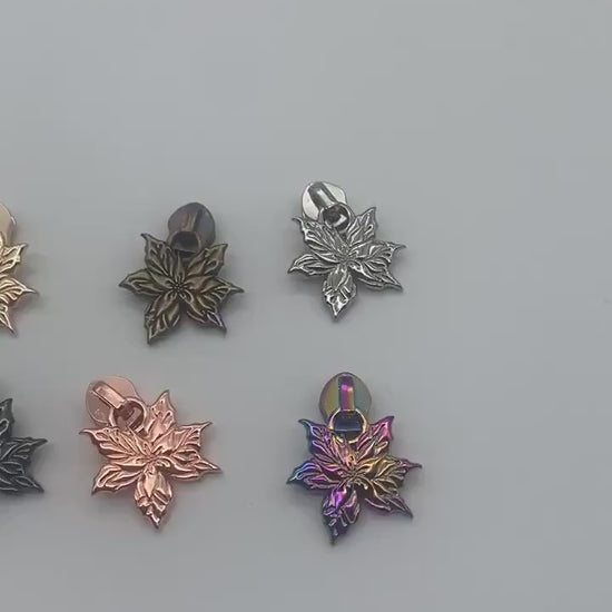 Poinsettia Zipper Pull, Size #5 Zipper, Exclusive to Sew Majestic, Flower Zipper Pull, Nylon Zipper Tape, Christmas Zipper, Sewing Notions